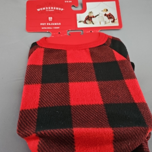 S/XS Dog Bundle Kong Toys, Bandanas, Pjs, and Tshirt Toys - Picture 6 of 6